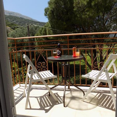 Afrodite Spacious Apartments! Agia Efimia Esterno foto