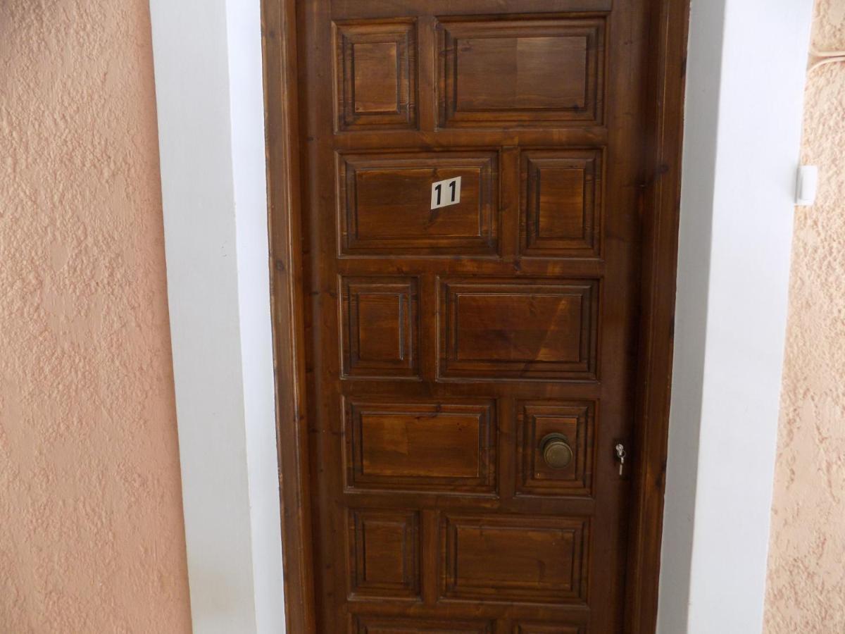 Afrodite Spacious Apartments! Agia Efimia Esterno foto